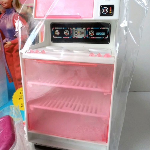 Barbie Dream Furniture Collection Dining Center 1982 Mattel new
