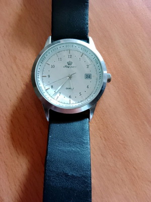 King Quartz watch like new, functional