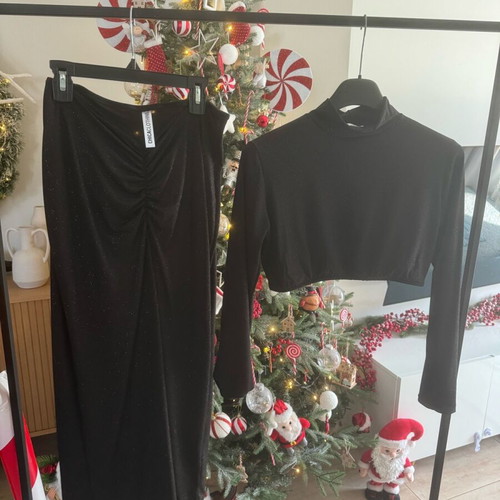 Chica Clothing skirt and top set like new, black, onesize