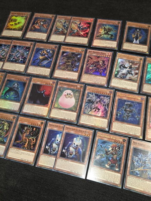 Yu-Gi-Oh card collection, foils and rares, pack of 128
