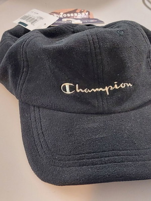 Champion fleece jockey hat like new, black