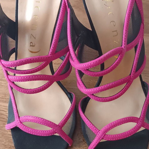 Vicenza sandals new, size 39, suede leather, black and pink