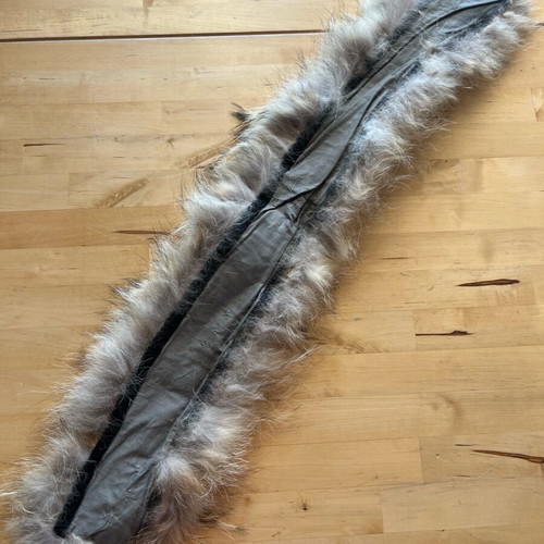 Natural fur collar like new
