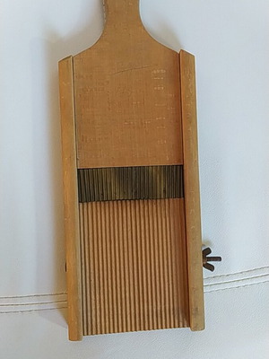 Wooden mandoline for cabbage used, vintage 1950s