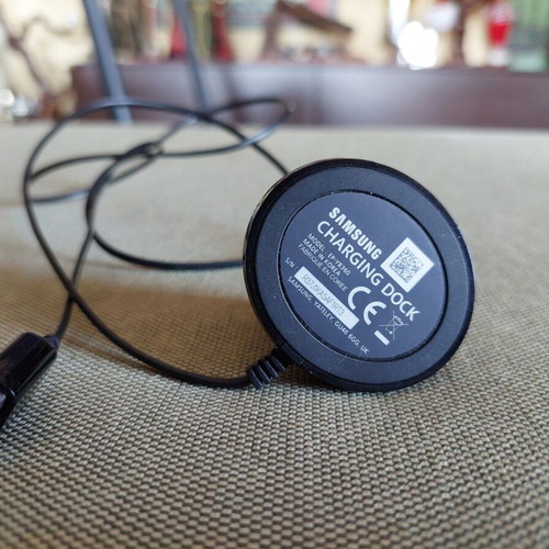 Samsung Galaxy Gear Fit2 charger new