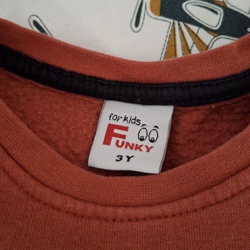 Set of 4 used boys' sweatshirts for school or play