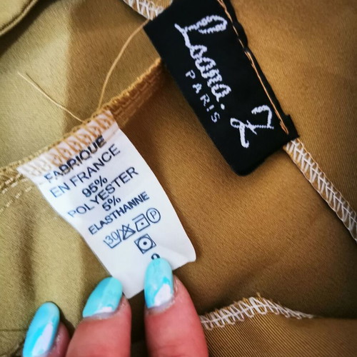Beige pants like new with floral top gift