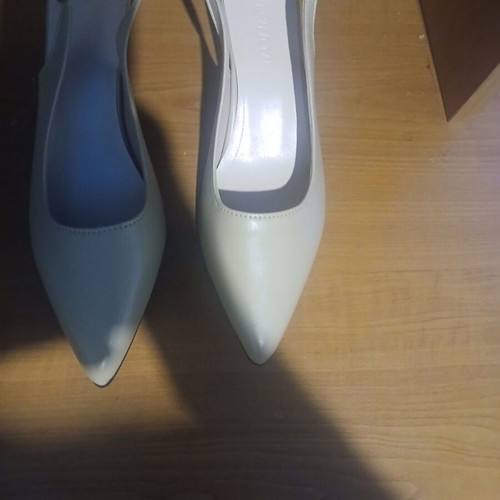 Fashion women's shoes size 39 like new, pack of 3, black and white