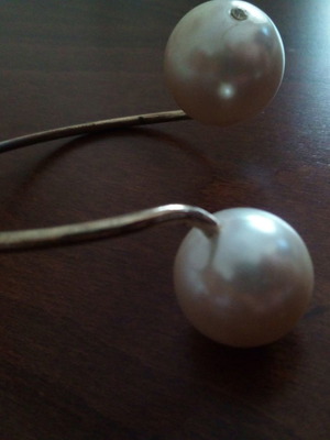 Ethnic spiral bracelet used with giant pearls