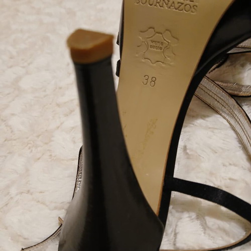 Anastazi Bournazos patent leather sandals like new, size 38