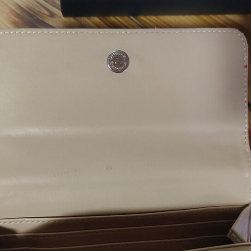 Verde red leather wallet, worn front and broken zipper