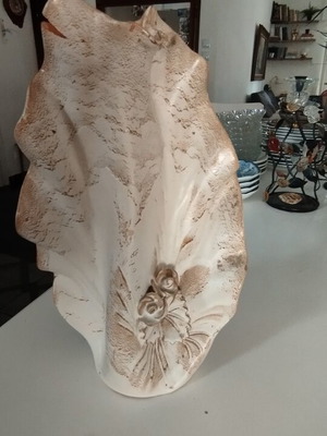 Decorative vase 40 centimeters used
