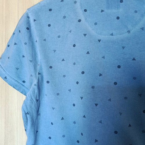 Edward T-shirt M used, light blue with pattern
