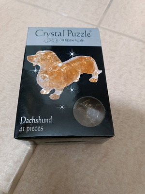 Crystal puzzle dog like new