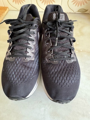 Nike Zoom Pegasus 34 sneakers used, size 44.5, black