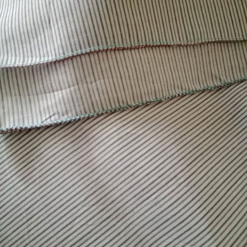 Thin bed sheet like new, dimensions 200x130