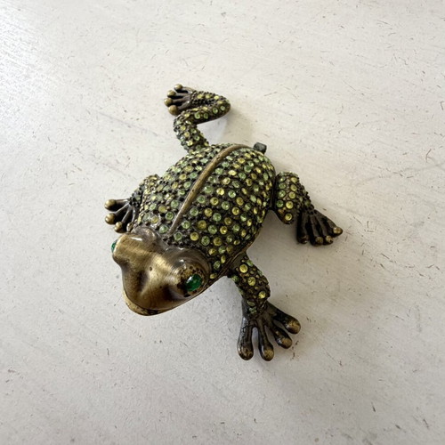Mini vintage decorative frog jewelry box like new, metal with crystals