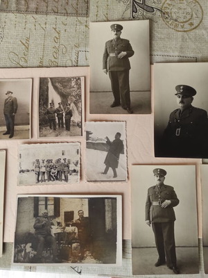 Old photos "A Different Greece" military 1935-1960, like new, pack of 12