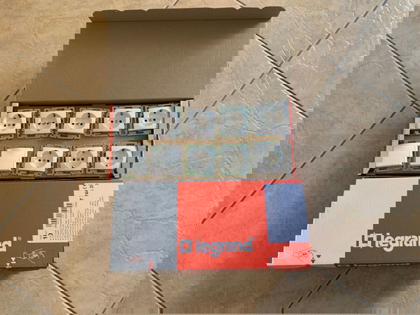 Legrand Valena ,ηλεκτρολογικο υλικο