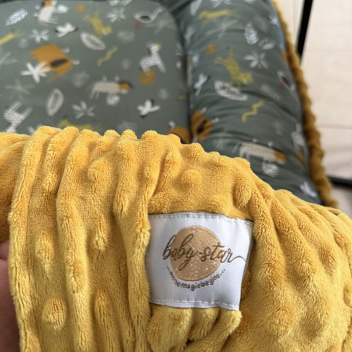 Baby Star baby nest like new