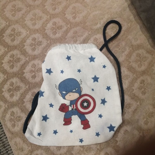 Captain America small backpack like new, white