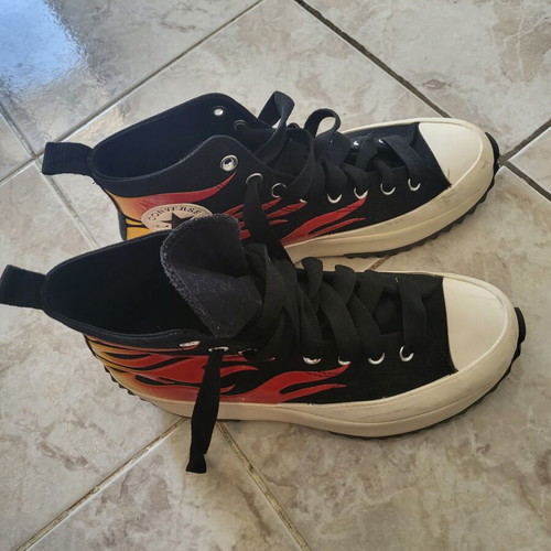 Converse unisex casual shoes like new, size 43, multicolor