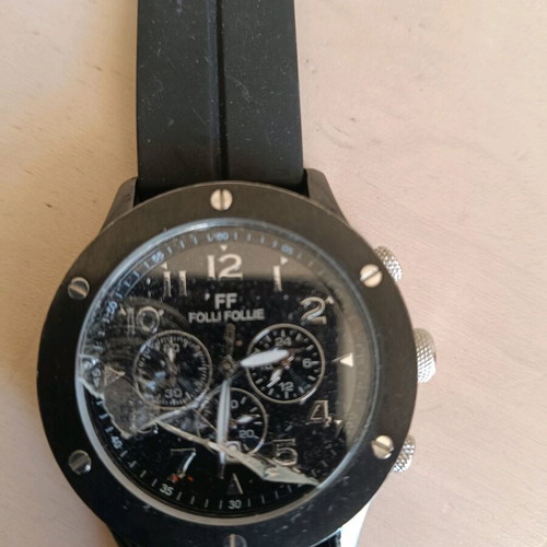 Folli Follie men's watch used with broken glass, black