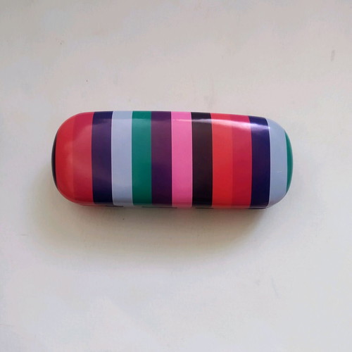 Glasses case like new, multicolored