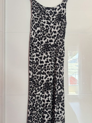 Vero Moda dress new, black and white, size S