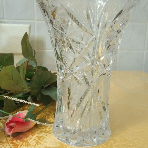 Crystal round vase new
