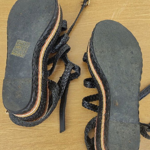 Platform sandals black size 37 with ankle strap like new