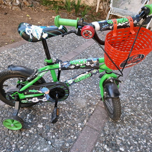 Clermont 12' Children's Bicycle used with basket and bell