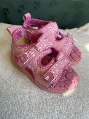 Timberland girls sandals size 25 used, pink