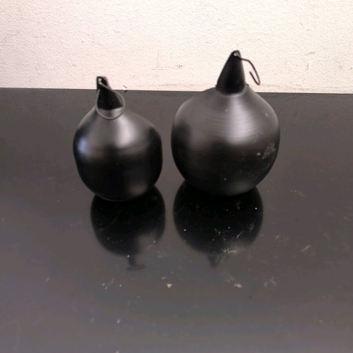 Decorative tealight holders like new, bronze and black color, set of 2