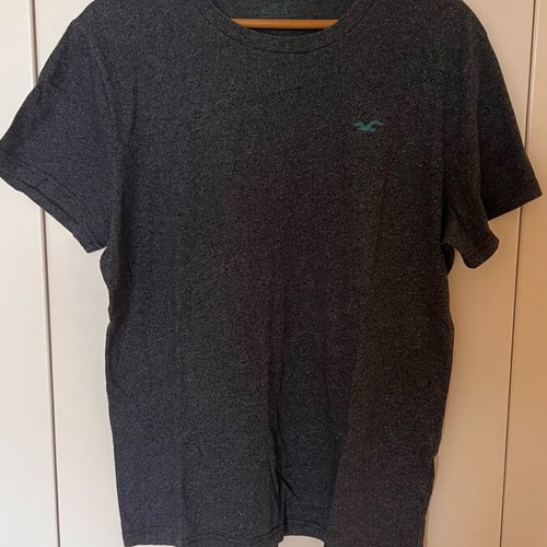 Hollister T-Shirt Used, Size M, Grey