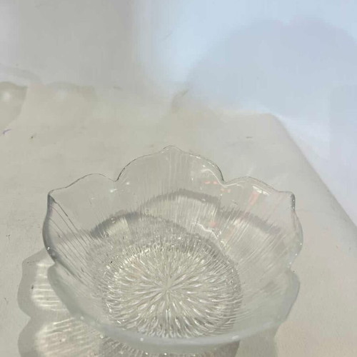 Arcoroc France Lotus vintage set of 6 glass bowls used