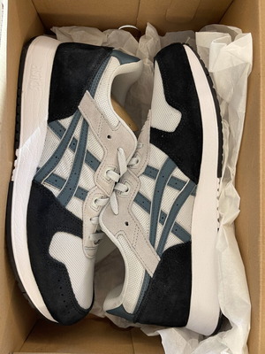 Asics Lyte Classic sneakers σαν καινούργια, μέγεθος 44, γκρι