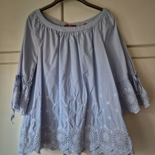 Cotton blouse with lace S.Oliver like new, white and blue