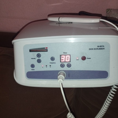 Professional facial cleansing machine like new