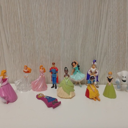 Kinder Surprise Joy Disney Princess and Princes Figure Set used