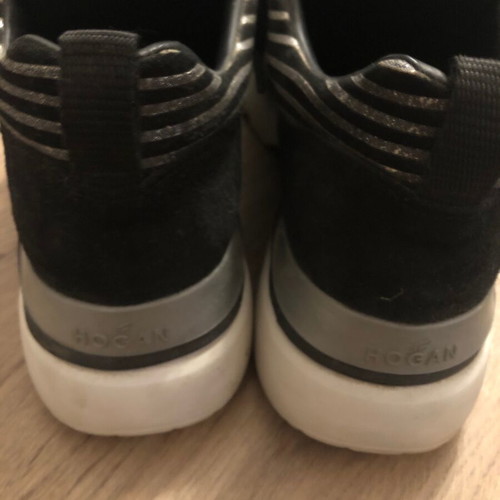 Hogan sneakers used, black, sizes 40-41, repaired decorative details