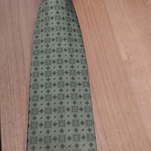 Silk tie like new, black and green