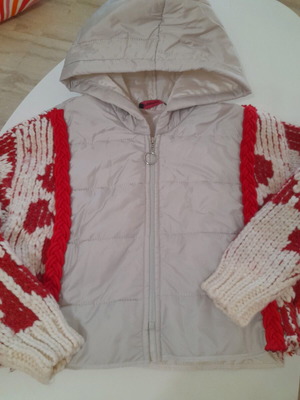 DQmane jacket like new, short with knitted sleeves and hood, size M/L