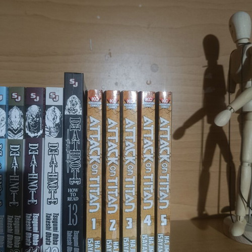 Attack On Titan manga volumes 1-5 like new bundle