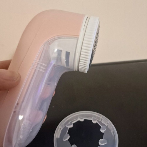 Lint remover device USB new, pink