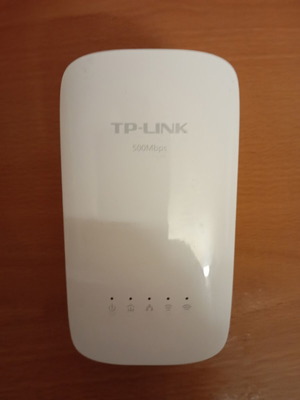 TP-Link AC powerline WiFi router