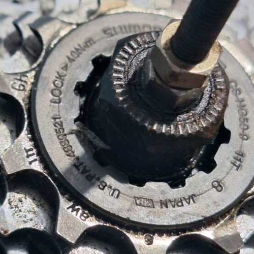 Shimano rear hub with disc brake and 8-speed cassette set