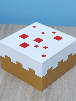 Minecraft Cake Box 3D Printed New 8 x 8 Centimeters