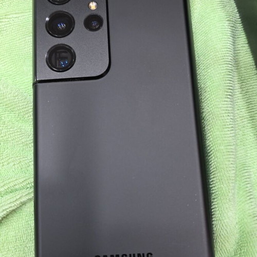 Samsung Galaxy S21 Ultra with S Pen like new, many cases included