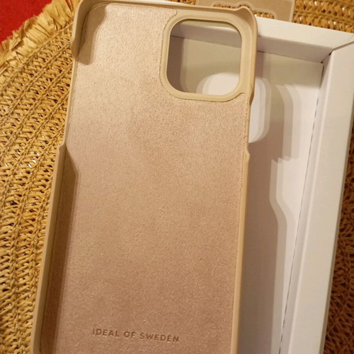 iPhone 12 case new, rose color